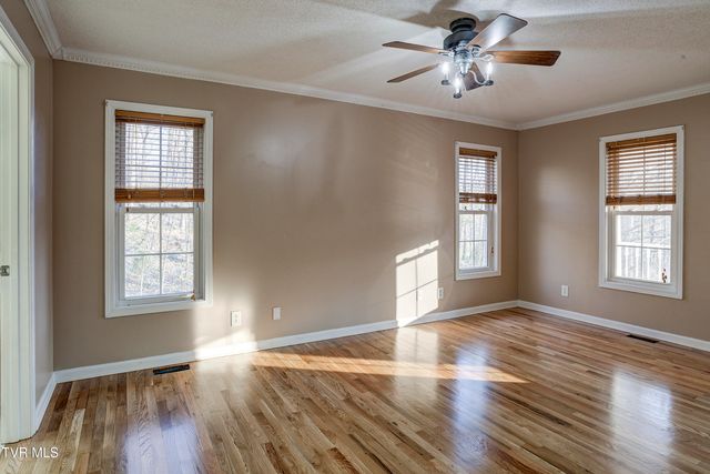 144 Blue Bird Drive, Johnson City, TN 37601