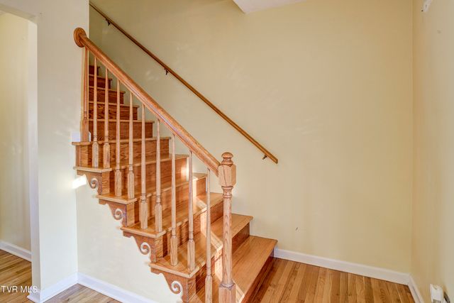 144 Blue Bird Drive, Johnson City, TN 37601