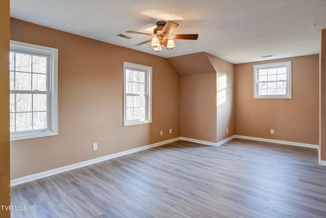 144 Blue Bird Drive, Johnson City, TN 37601
