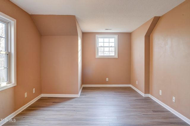 144 Blue Bird Drive, Johnson City, TN 37601