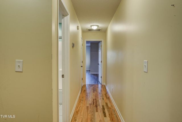144 Blue Bird Drive, Johnson City, TN 37601
