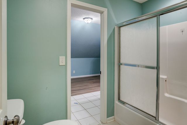 144 Blue Bird Drive, Johnson City, TN 37601