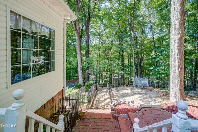 144 Blue Bird Drive, Johnson City, TN 37601