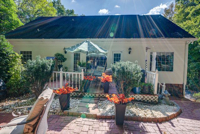 144 Blue Bird Drive, Johnson City, TN 37601