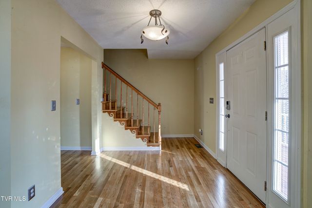 144 Blue Bird Drive, Johnson City, TN 37601