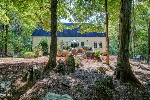 144 Blue Bird Drive, Johnson City, TN 37601