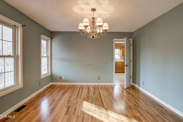 144 Blue Bird Drive, Johnson City, TN 37601