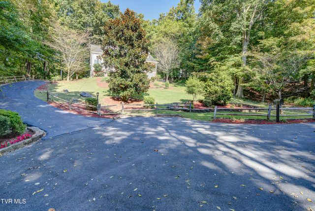 144 Blue Bird Drive, Johnson City, TN 37601