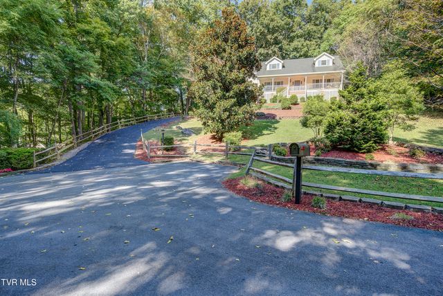 144 Blue Bird Drive, Johnson City, TN 37601