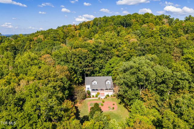 144 Blue Bird Drive, Johnson City, TN 37601