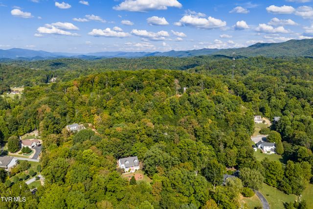 144 Blue Bird Drive, Johnson City, TN 37601