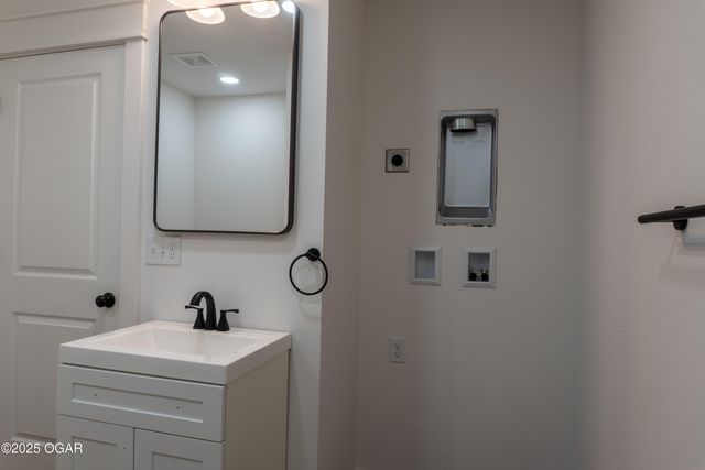 609 N Pearl Avenue, Joplin, MO 64801