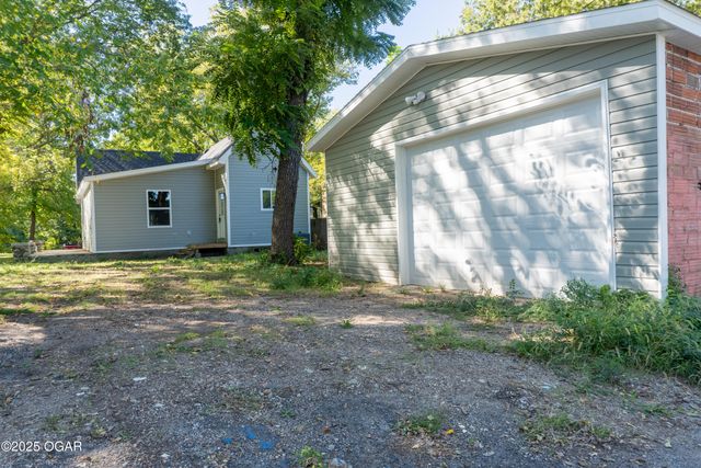 609 N Pearl Avenue, Joplin, MO 64801