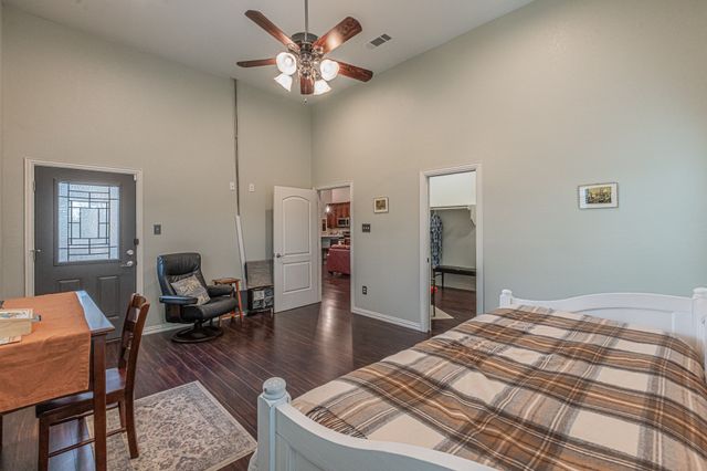 5900 Houghton Avenue, Fort Worth, TX 76107