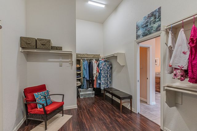 5900 Houghton Avenue, Fort Worth, TX 76107