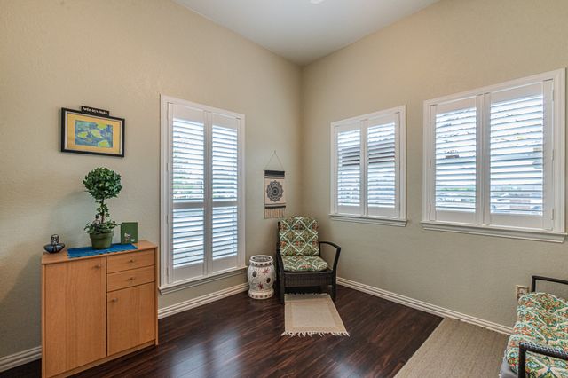 5900 Houghton Avenue, Fort Worth, TX 76107