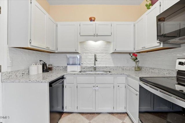 6152 Loch Laural Lane, Raleigh, NC 27613