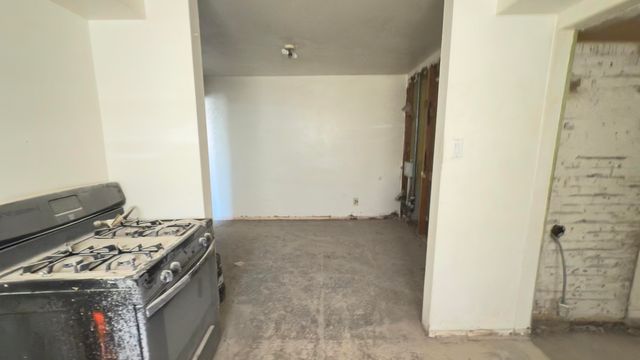 633 ESPANOLA Street SE, Albuquerque, NM 87108