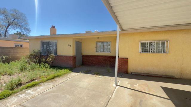 633 ESPANOLA Street SE, Albuquerque, NM 87108
