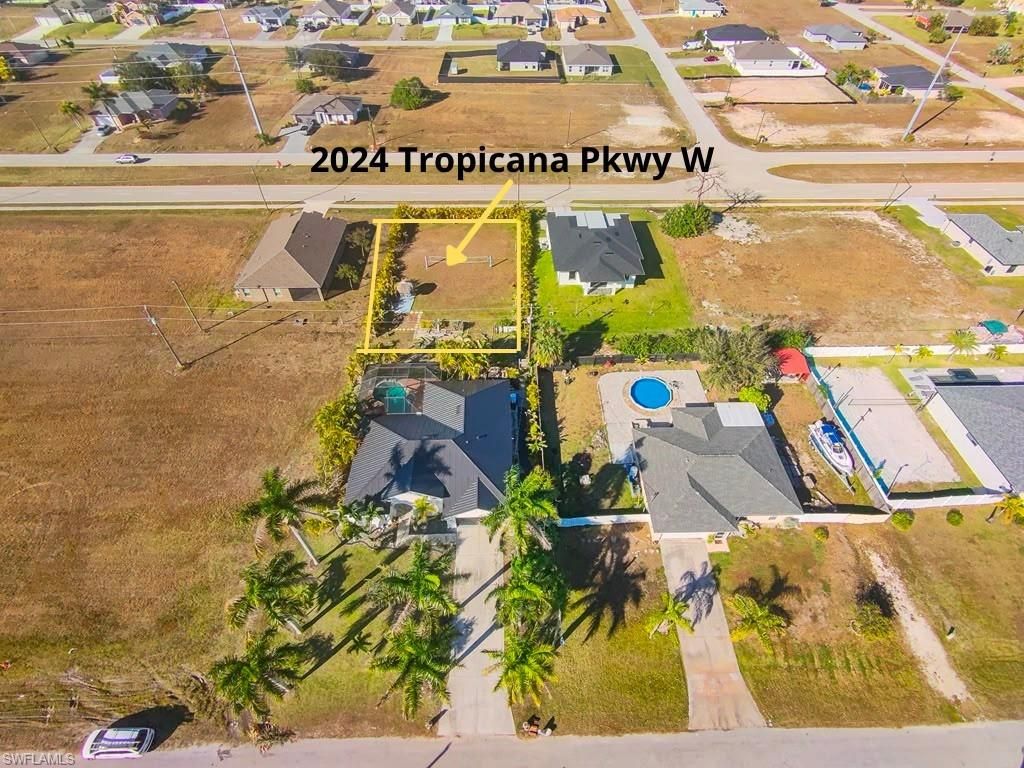 2024 Tropicana PKWY W, CAPE CORAL, FL 33993 — exterior
