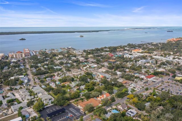 458 SCOTLAND STREET, Dunedin, FL 34698