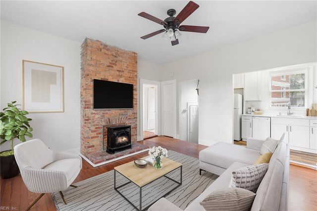 407 Warren Cres Apt 2, Norfolk, VA 23507