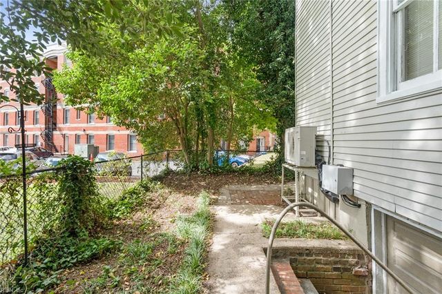 407 Warren Cres Apt 2, Norfolk, VA 23507