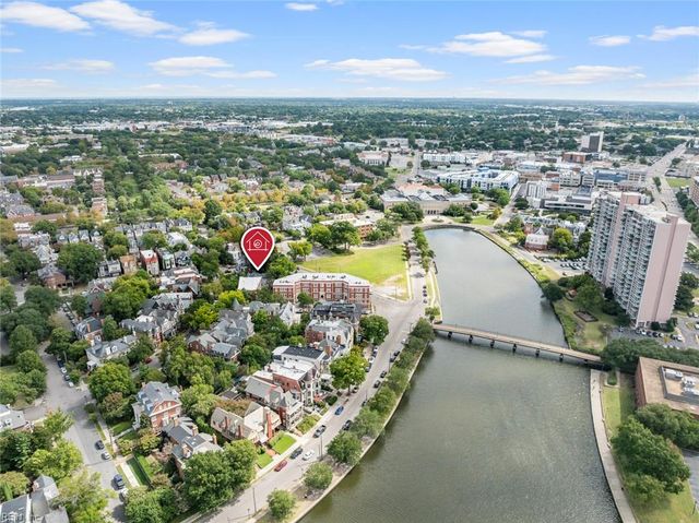407 Warren Cres Apt 2, Norfolk, VA 23507