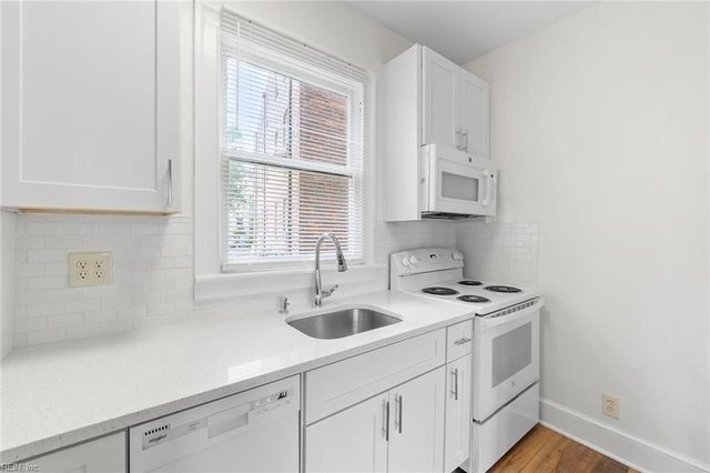 407 Warren Cres Apt 2, Norfolk, VA 23507
