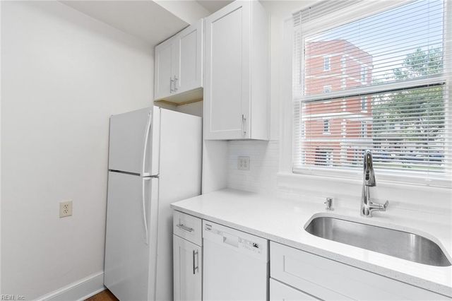 407 Warren Cres Apt 2, Norfolk, VA 23507