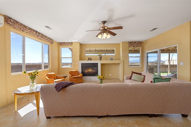 371 San Marcos Loop, Santa Fe, NM 87508