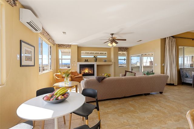 371 San Marcos Loop, Santa Fe, NM 87508