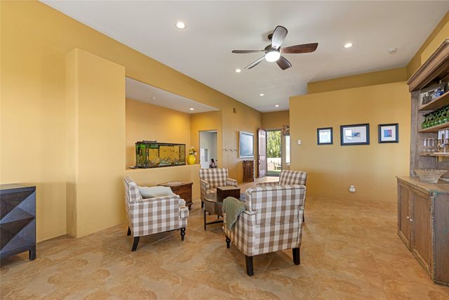 371 San Marcos Loop, Santa Fe, NM 87508