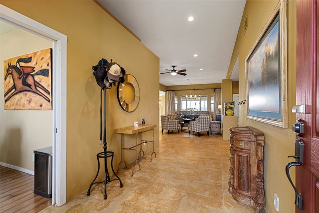371 San Marcos Loop, Santa Fe, NM 87508