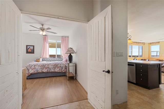 371 San Marcos Loop, Santa Fe, NM 87508
