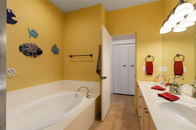 371 San Marcos Loop, Santa Fe, NM 87508