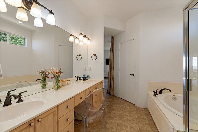 371 San Marcos Loop, Santa Fe, NM 87508