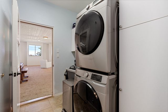 371 San Marcos Loop, Santa Fe, NM 87508