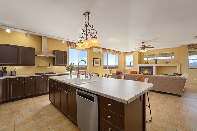 371 San Marcos Loop, Santa Fe, NM 87508
