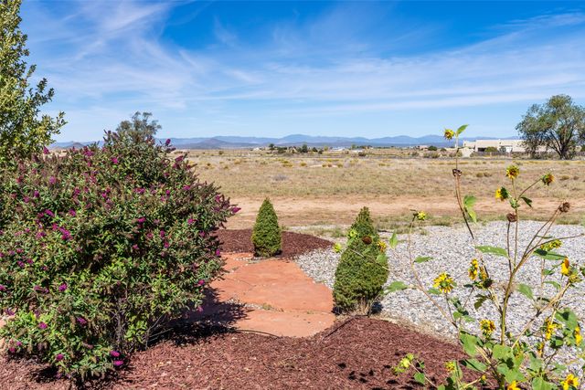 371 San Marcos Loop, Santa Fe, NM 87508