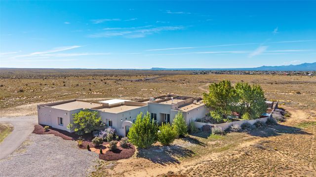 371 San Marcos Loop, Santa Fe, NM 87508