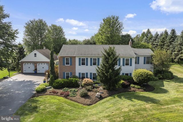 105 WHITEHALL RD, Reinholds, PA 17569