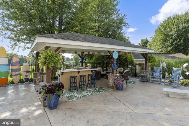 105 WHITEHALL RD, Reinholds, PA 17569