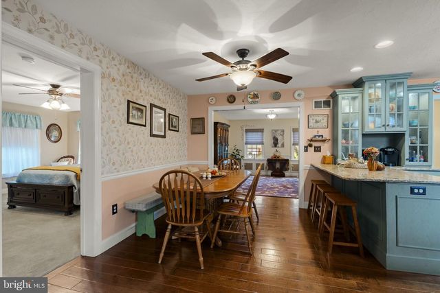 105 WHITEHALL RD, Reinholds, PA 17569