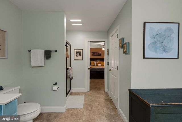 105 WHITEHALL RD, Reinholds, PA 17569