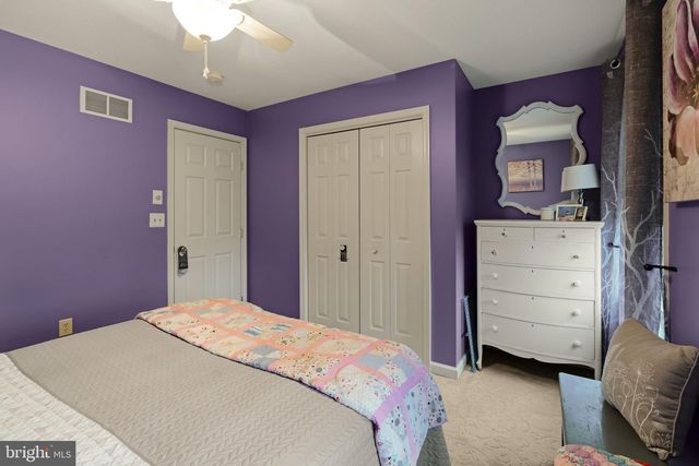 105 WHITEHALL RD, Reinholds, PA 17569