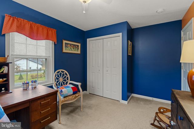 105 WHITEHALL RD, Reinholds, PA 17569