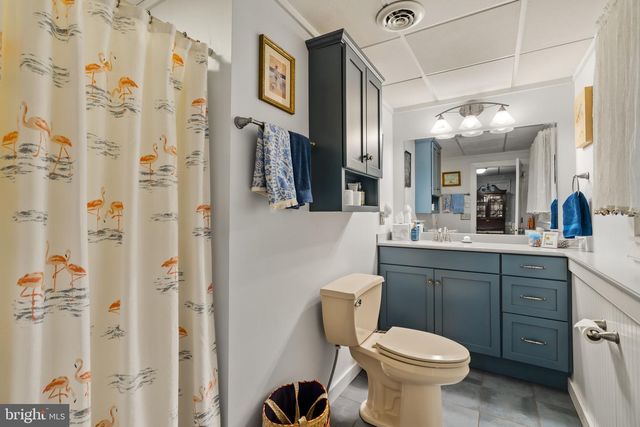 105 WHITEHALL RD, Reinholds, PA 17569