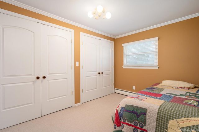 9 Ellis Drive, Syosset, NY 11791