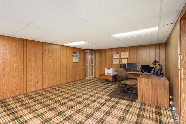 9 Ellis Drive, Syosset, NY 11791